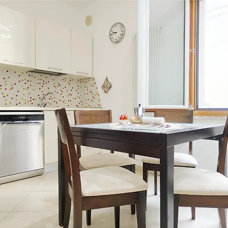 Messina Cod G7 Apartman Giulianova