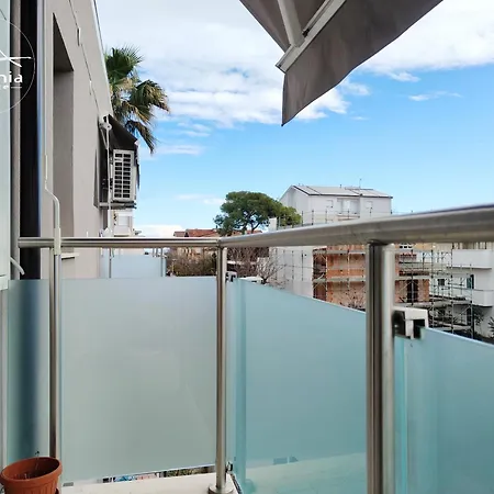 Messina Cod G7 Apartment *
